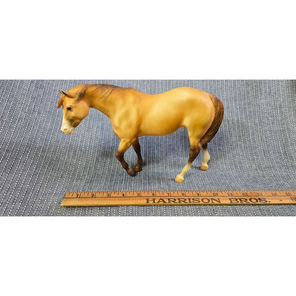 Breyer Sundance Dun Indian Pony - Picture 8 of 9